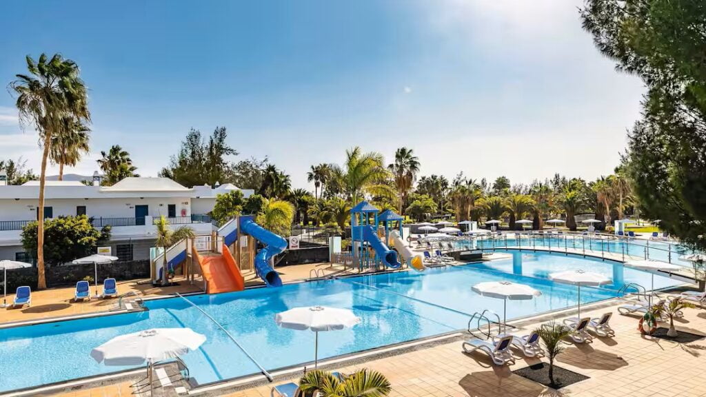 baby and toddler friendly hotel in the canary islands with waterslides