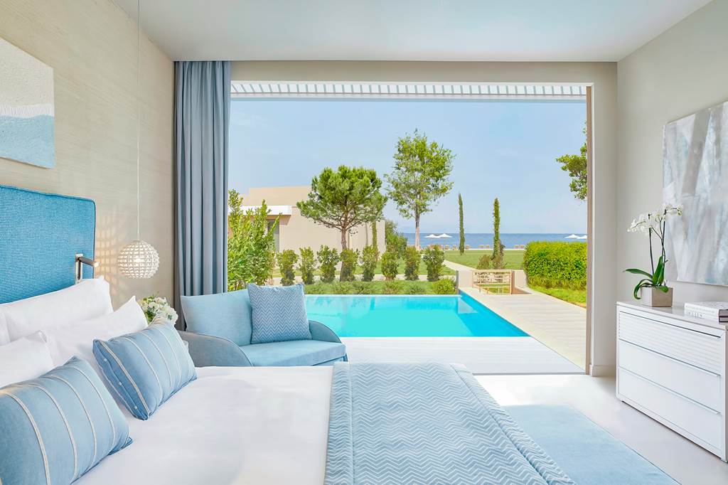 baby and toddler friendly hotel in greece with family rooms