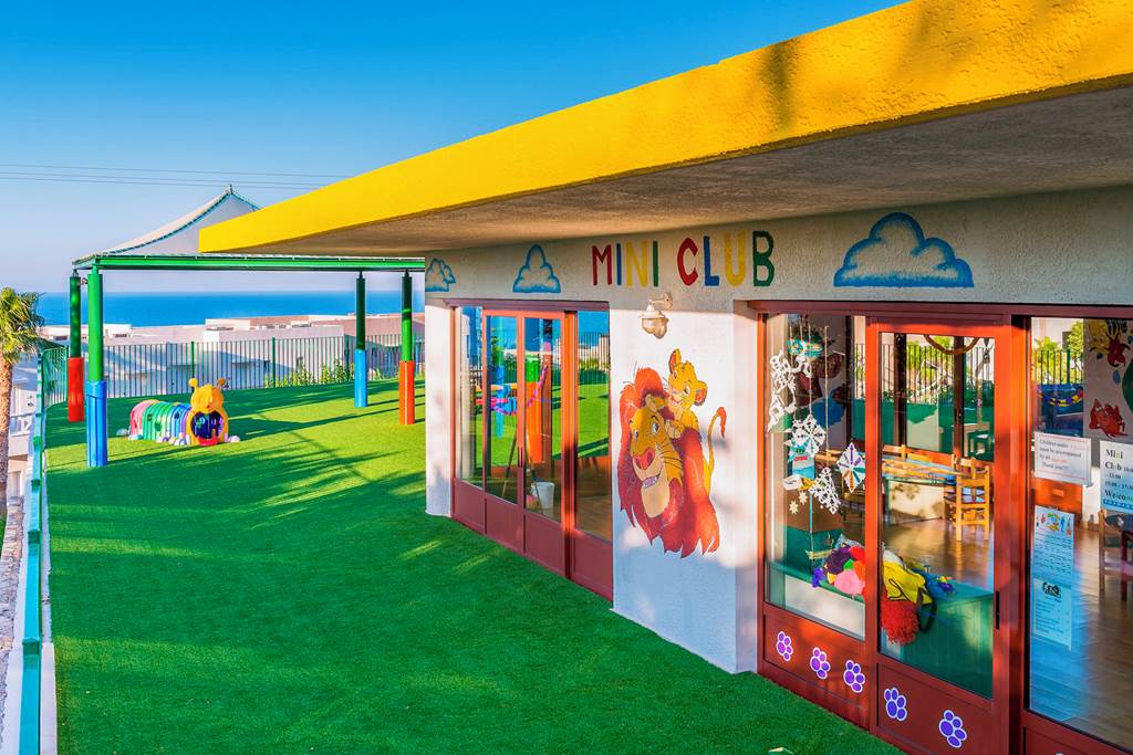 baby and toddler friendly hotel in greece with all inclusive plus