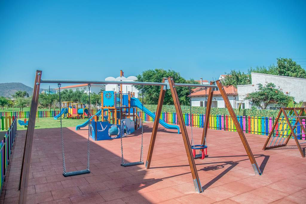 baby and toddler friendly hotel in greece with all inclusive plus
