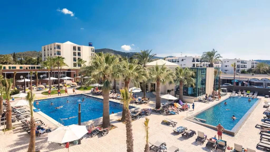 balearics hotel with short transfer