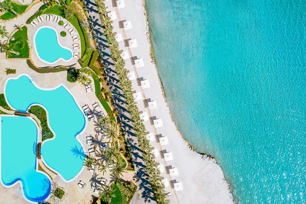 baby and toddler friendly hotel in greece with family rooms