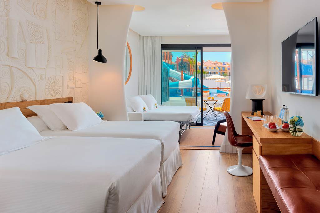 family friendly hotels in the canary islands with swim up rooms