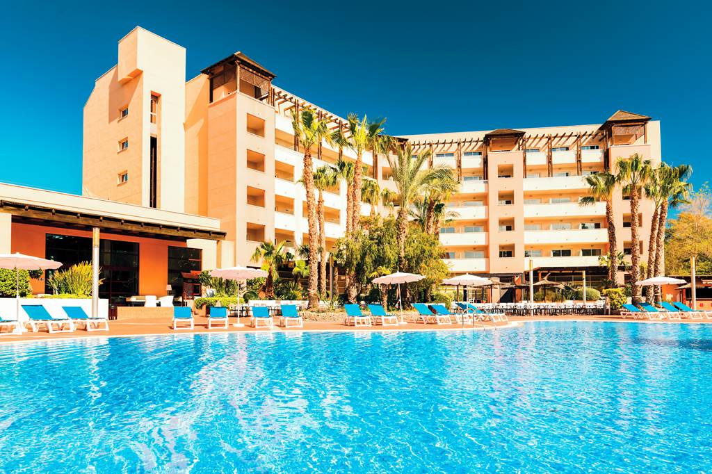 toddler friendly hotel spain with family rooms