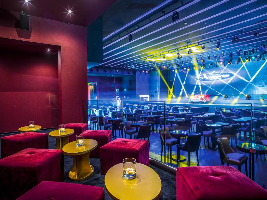 hotels with great entertainment