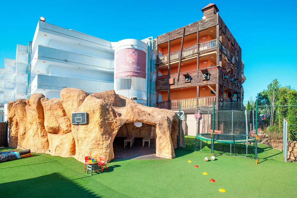 hotels with great entertainment