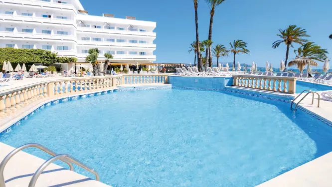 beachfront hotel in majorca