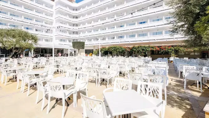 beachfront hotel in majorca