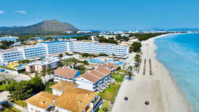 beachfront hotel in majorca