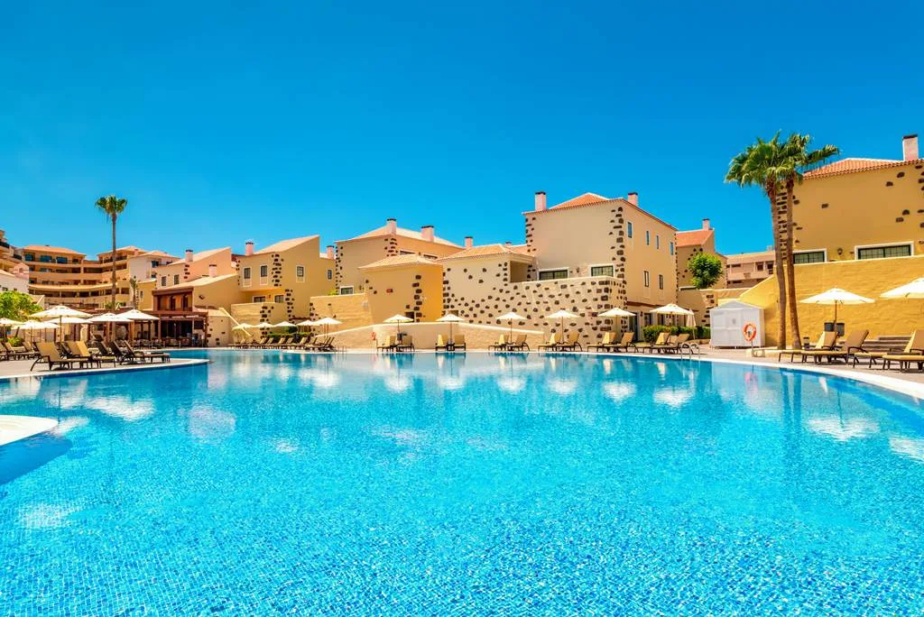 Hotels With Theme Parks & Waterparks