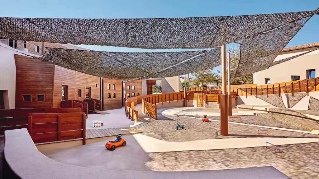 hotels for babies and toddlers in greece 2025
