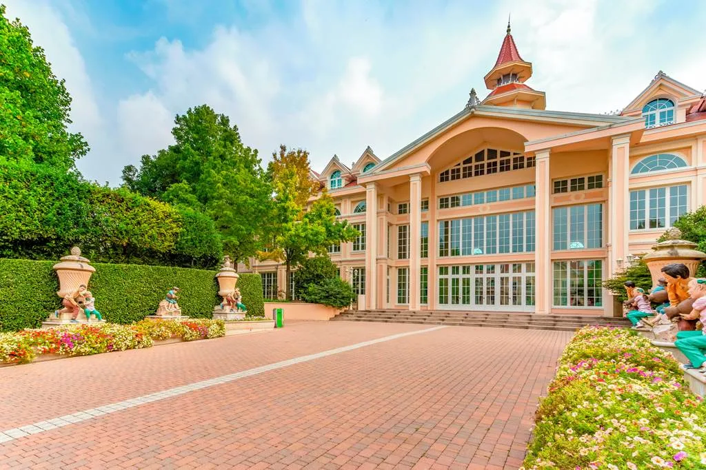 hotels with theme parks and waterparks