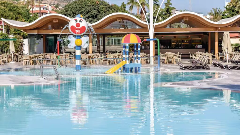 hotels for babies and toddlers in greece 2025