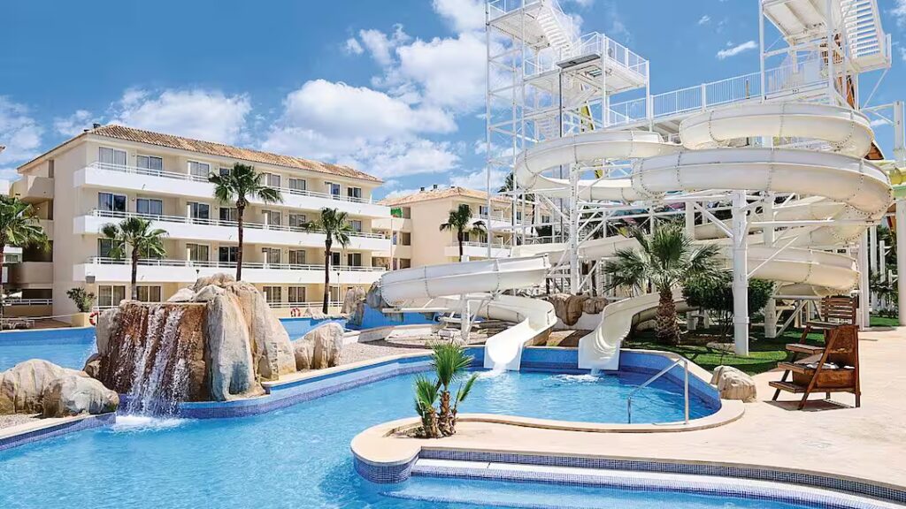 hotel with splash park
