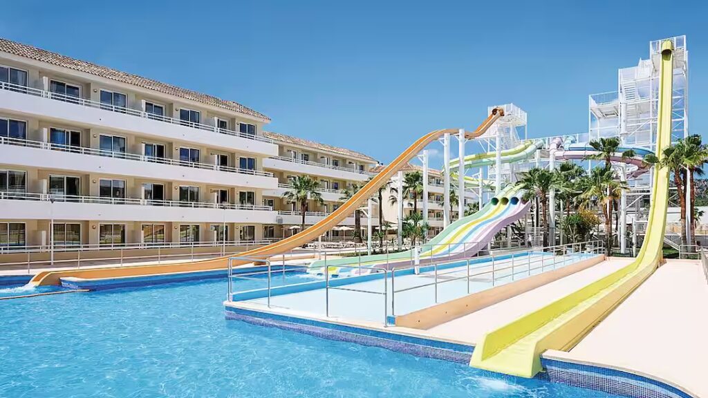 hotel with splash park