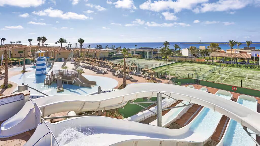 hotel with splash park