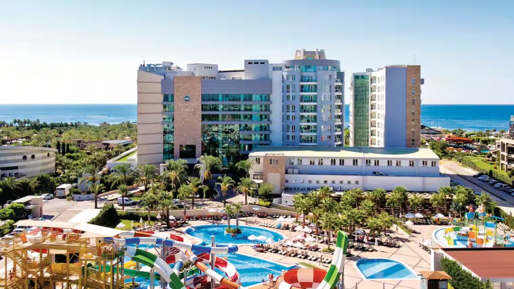 hotel with splash park