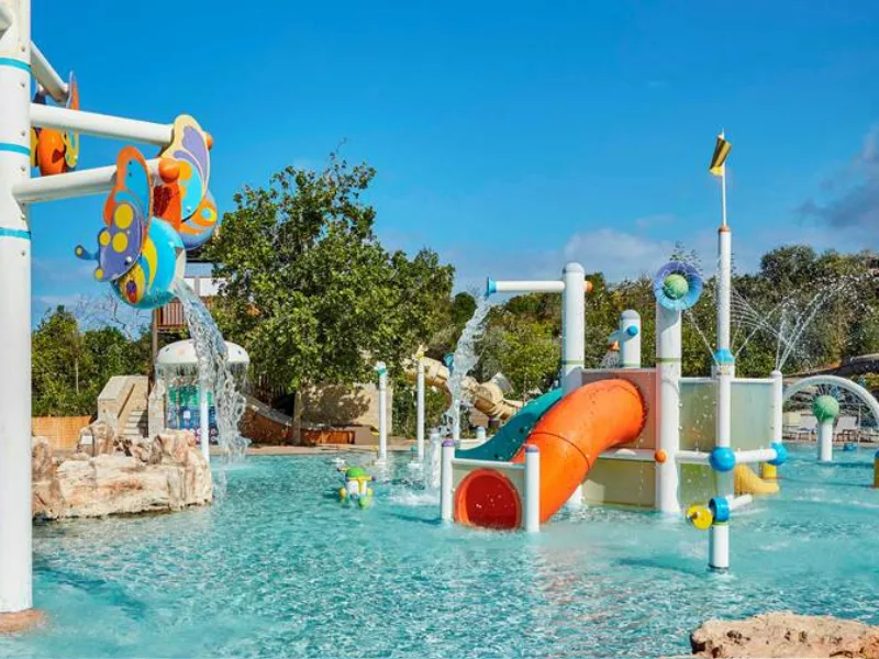 baby friendly hotel Greece