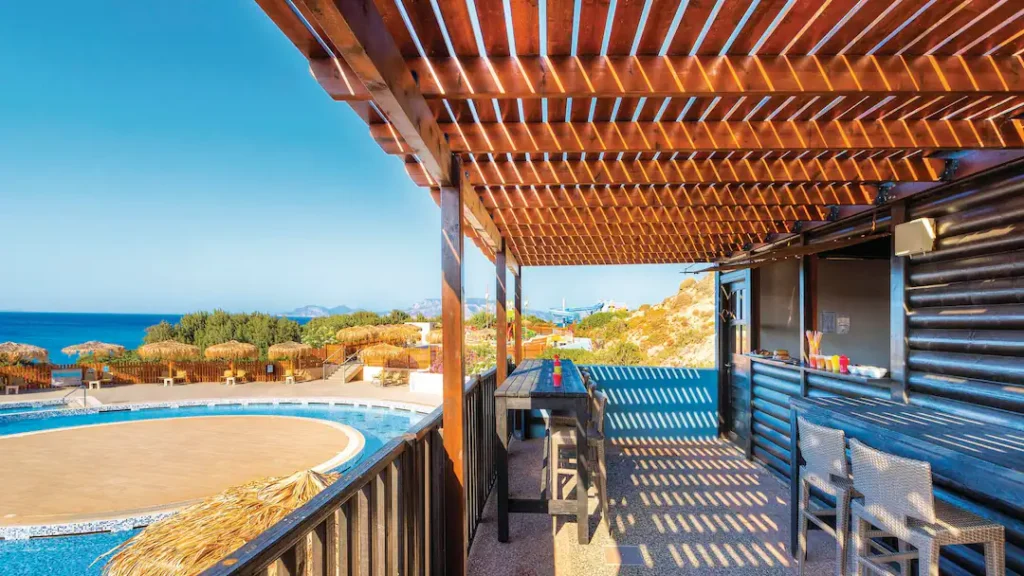 family friendly hotel with swim up rooms