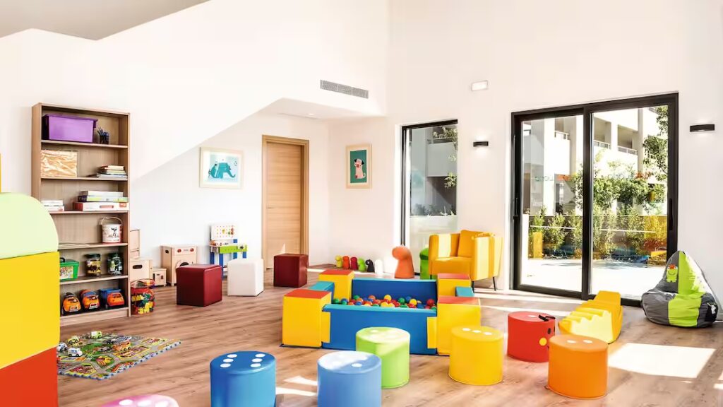 family friendly hotel with swim up rooms
