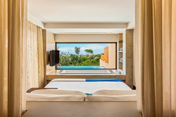 baby friendly hotel greece