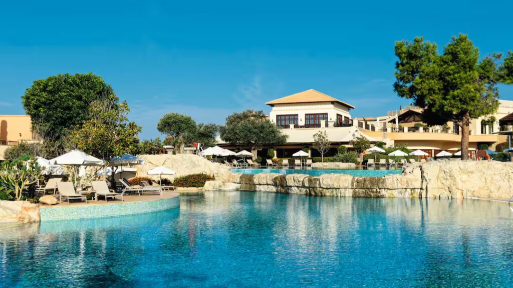 family friendly hotel with swim up rooms