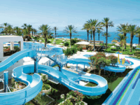 Top 10 Toddler Friendly Hotels with Amazing Waterslides!