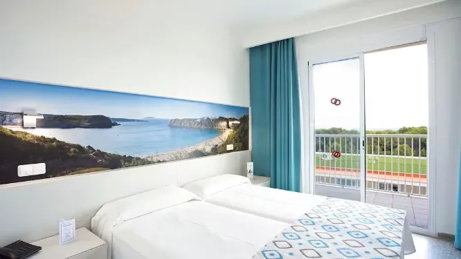 baby and toddler friendly hotel menorca