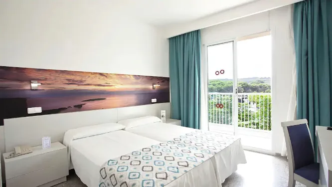 baby and toddler friendly hotel menorca