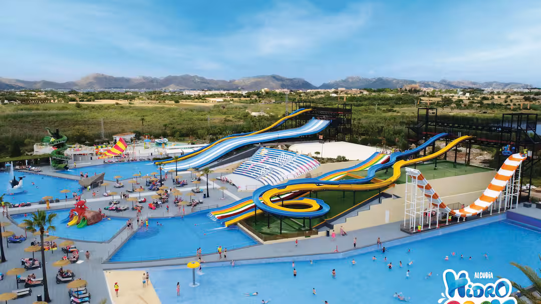toddler friendly hotel with waterslides