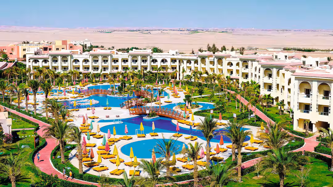 toddler friendly hotel with waterslides