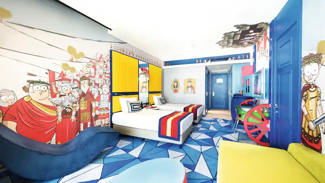 toddler friendly hotel with waterslides