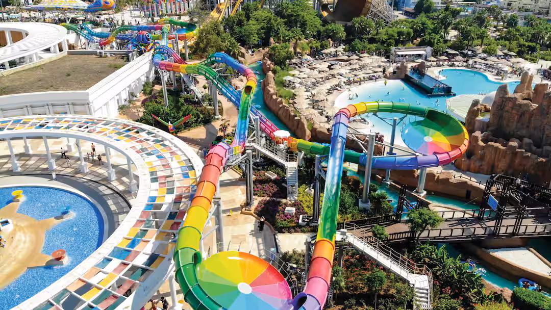 toddler friendly hotel with waterslides