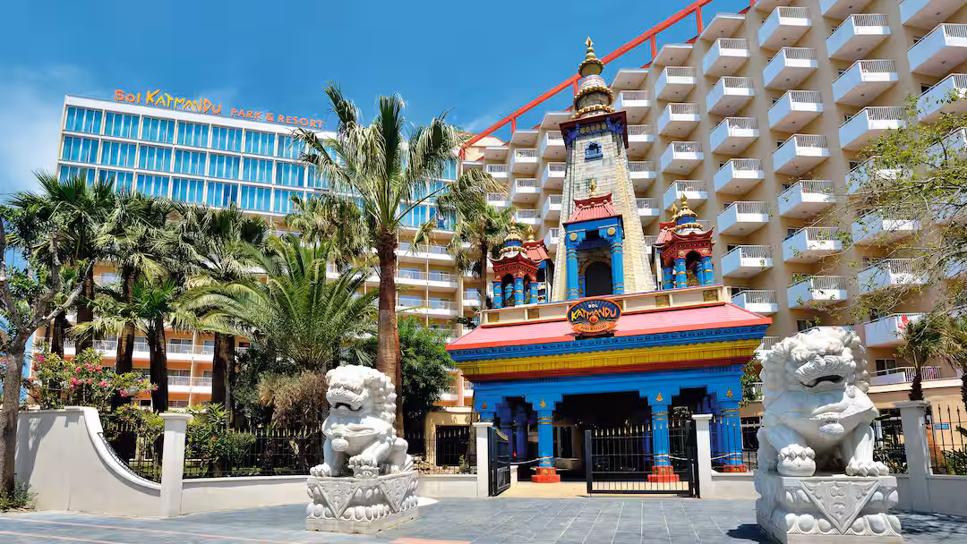 toddler friendly hotel with waterslides