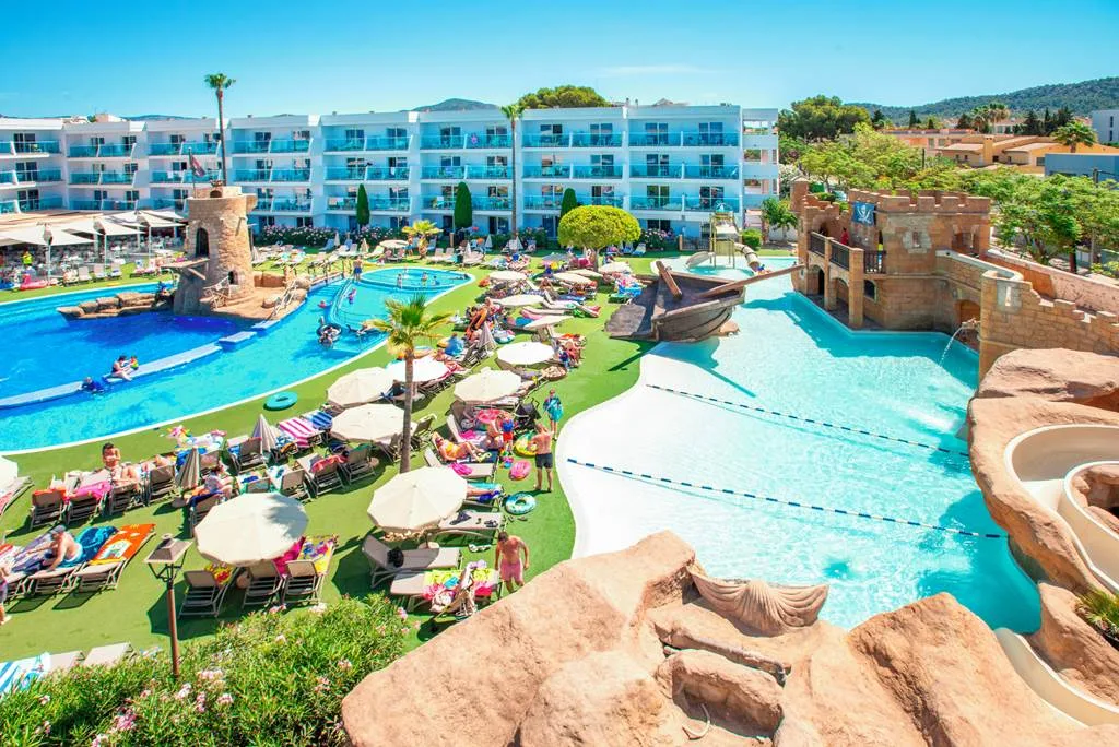 majorca hotels with splash parks