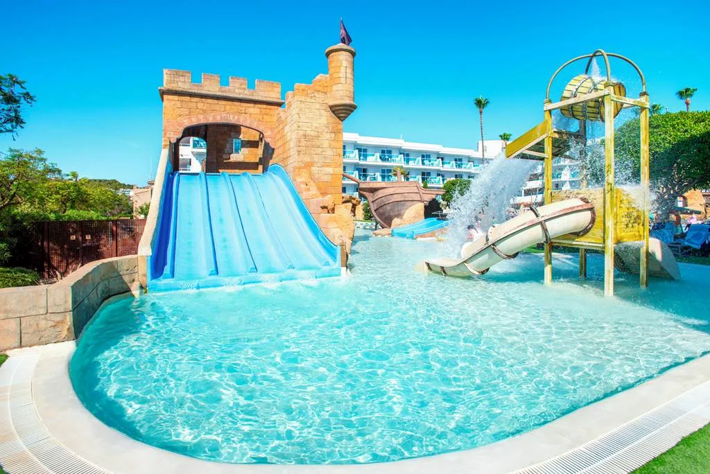 majorca hotels with splash parks