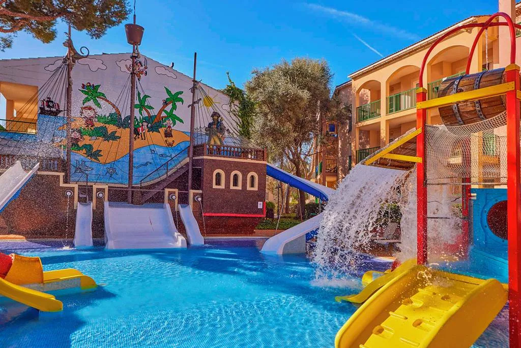 majorca hotels with splash parks