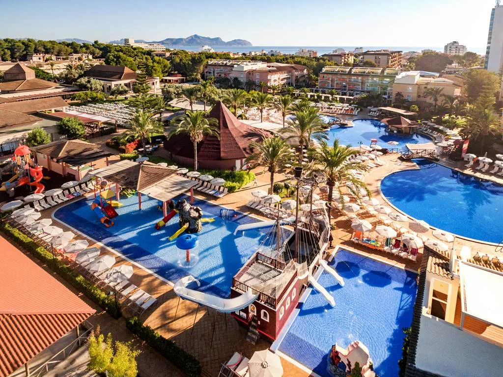 majorca hotels with splash parks