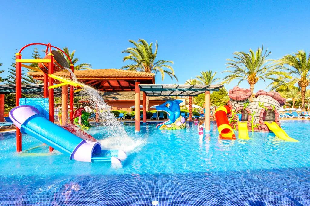 majorca hotels with splash parks