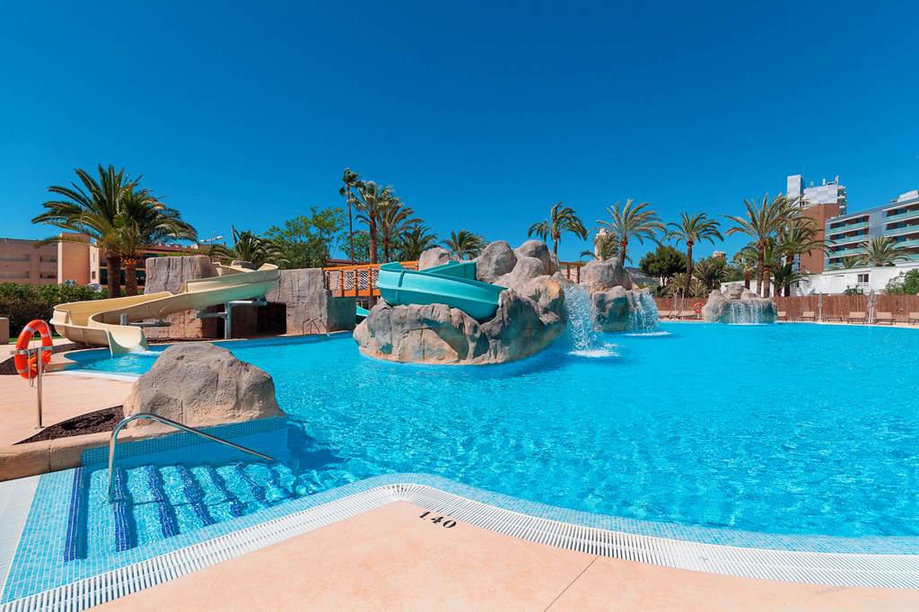 majorca hotels with splash parks