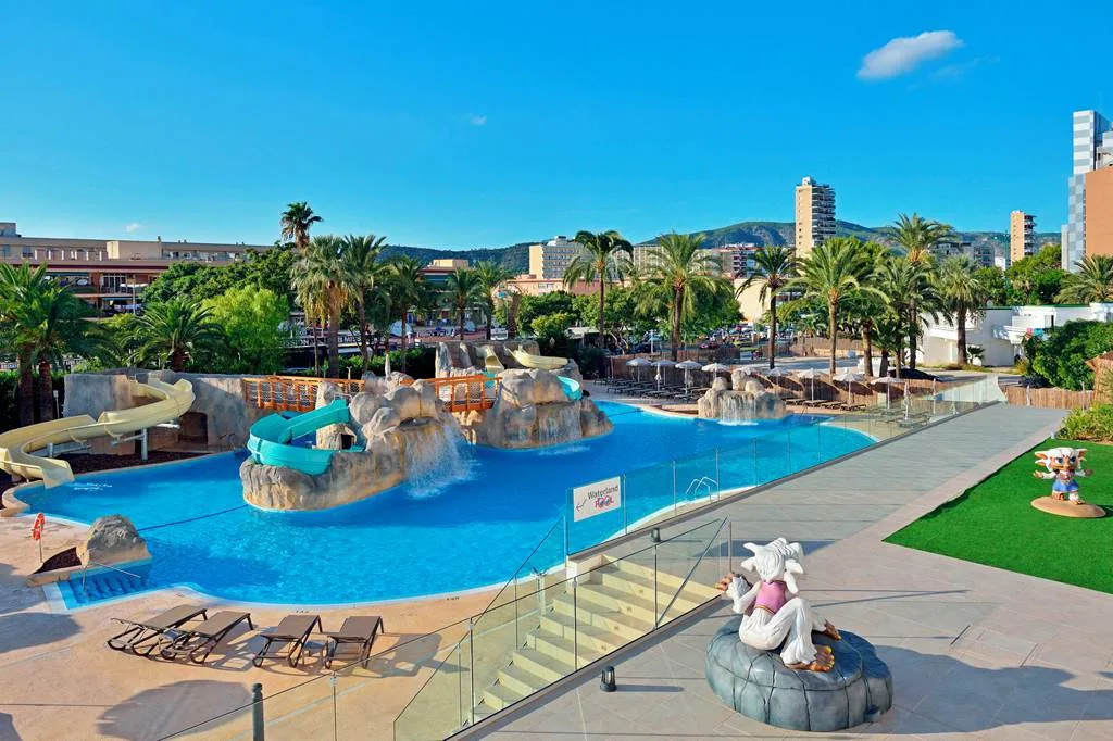majorca hotels with splash parks