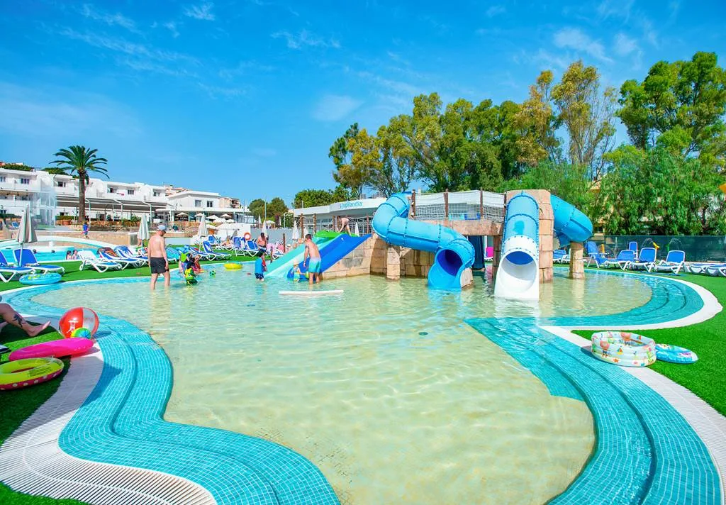 majorca hotels with splash parks