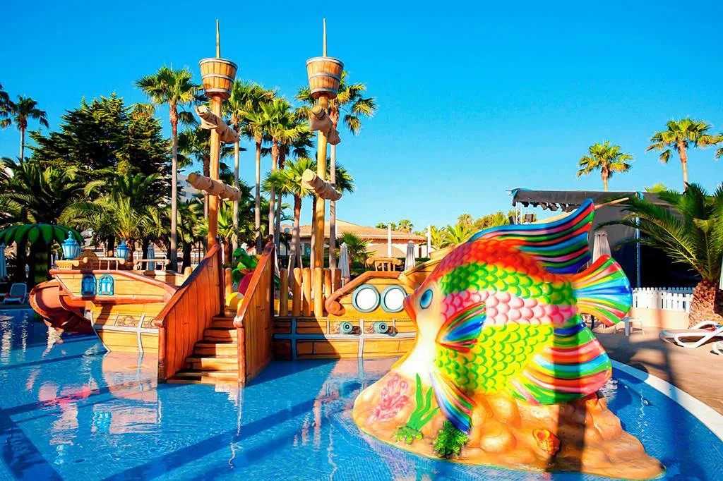 majorca hotels with splash parks