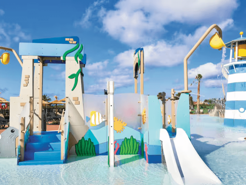 menorca hotels with splash parks
