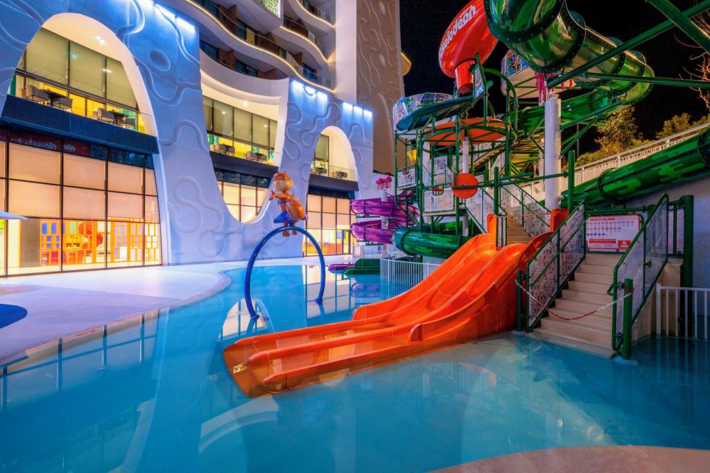 toddler-friendly holidays for 1-year olds: