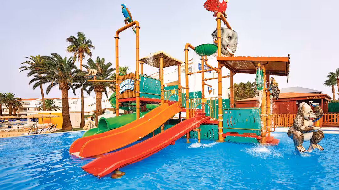 menorca hotels with splash parks