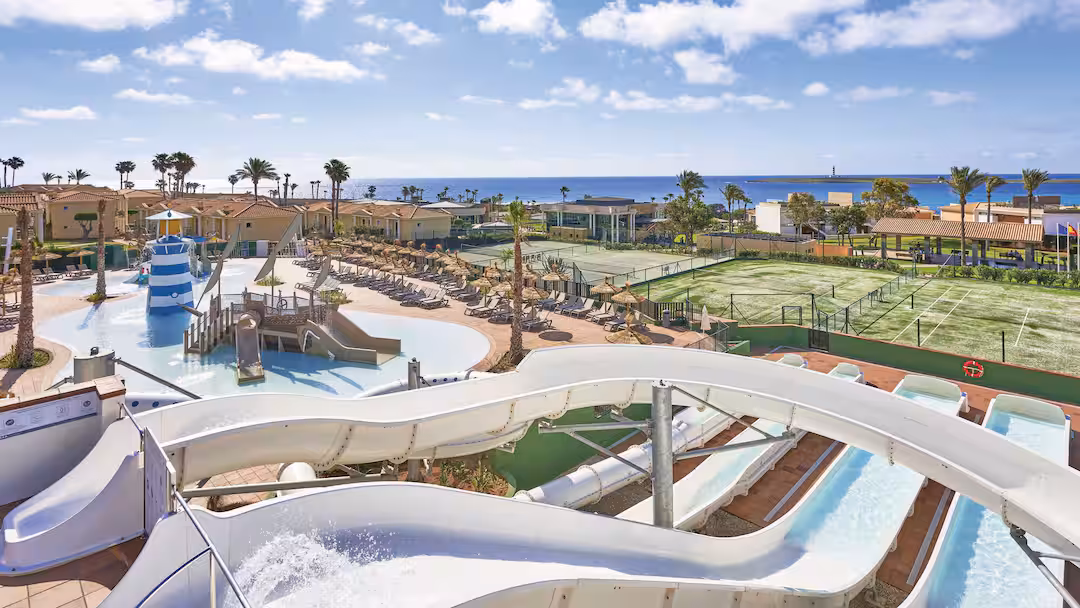 menorca hotels with splash parks