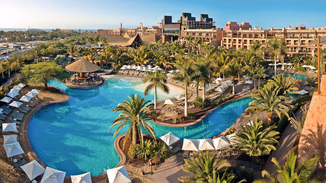 hotels with lazy rivers