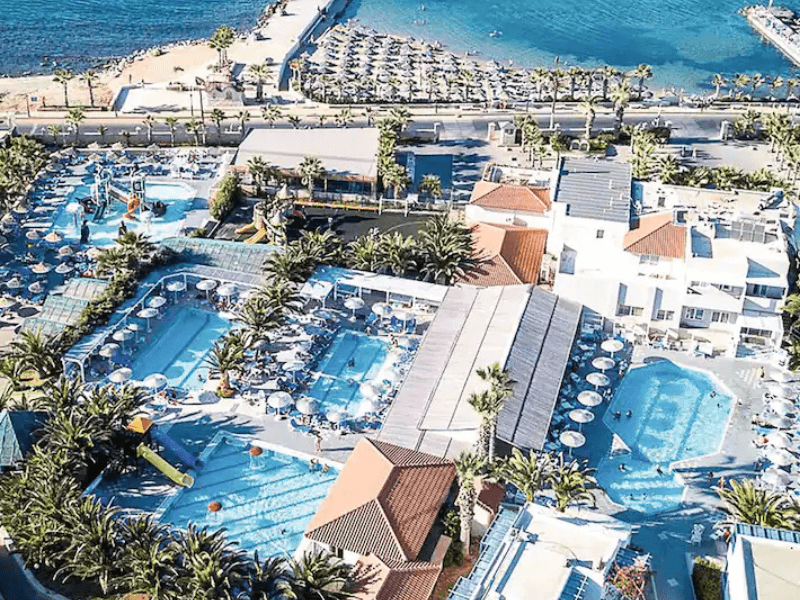 hotel with splash park