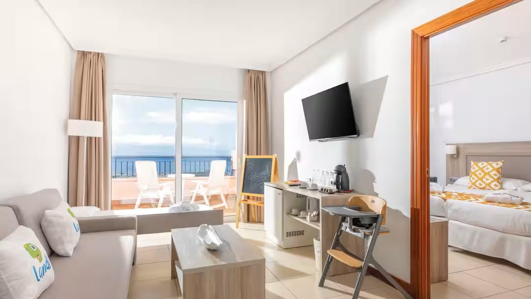 Tenerife hotels with splash parks